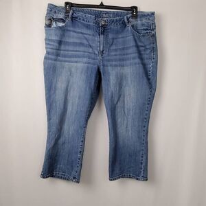 Maurices Size 22W Cropped jeans